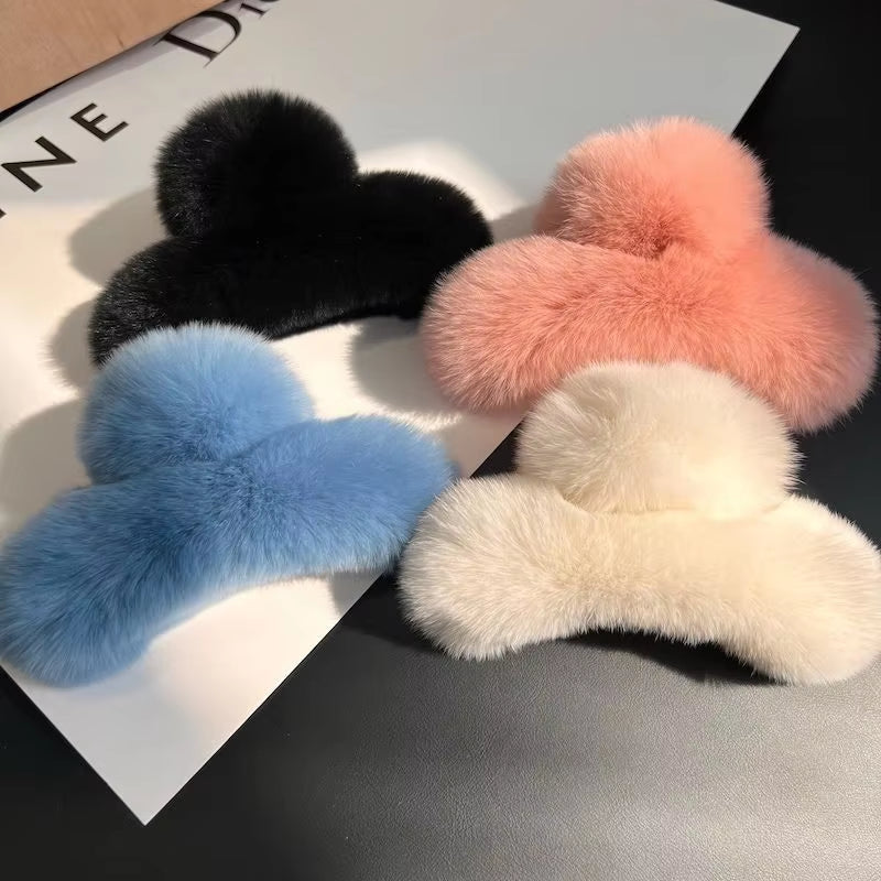 Winter Faux Fur Hair Claw Rabbit Hair Hairpins Plush Hair Clip Barrette Crab Headwear for Women Girls Hair Accessories