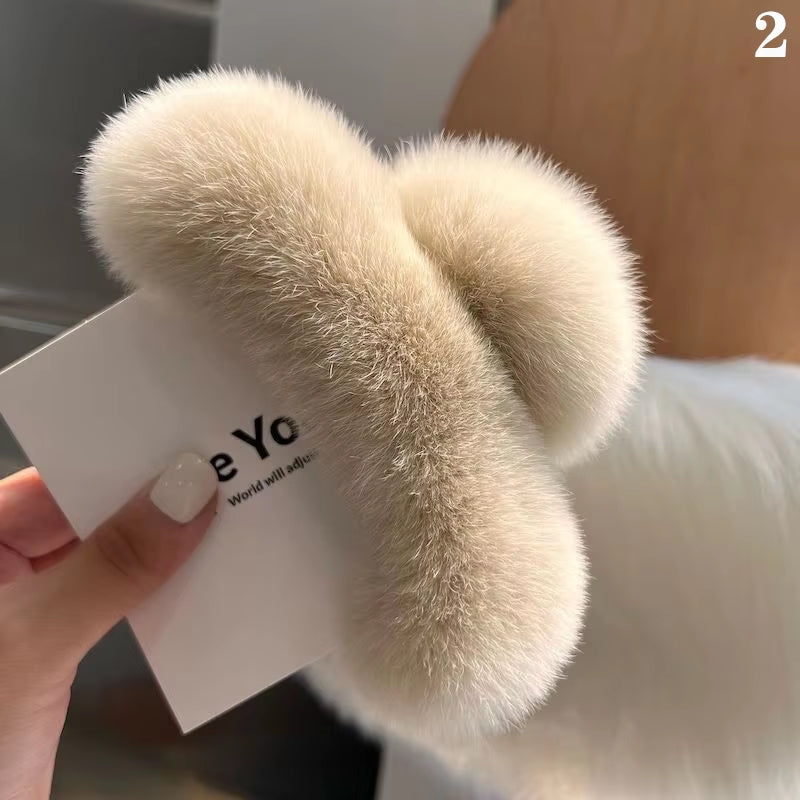 Winter Faux Fur Hair Claw Rabbit Hair Hairpins Plush Hair Clip Barrette Crab Headwear for Women Girls Hair Accessories
