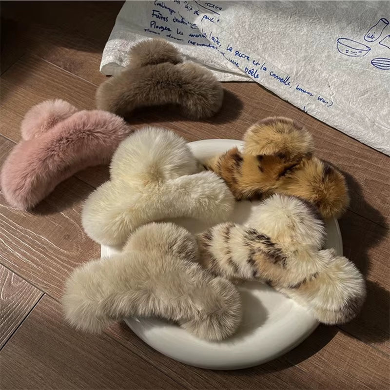 Winter Faux Fur Hair Claw Rabbit Hair Hairpins Plush Hair Clip Barrette Crab Headwear for Women Girls Hair Accessories
