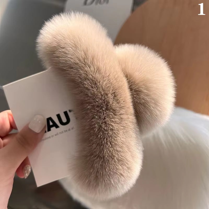 Winter Faux Fur Hair Claw Rabbit Hair Hairpins Plush Hair Clip Barrette Crab Headwear for Women Girls Hair Accessories